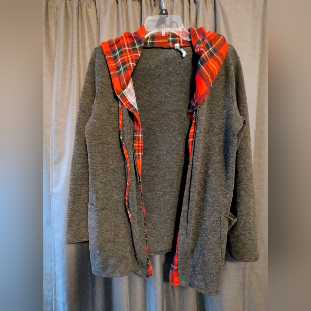 Eloges Women's Gray and Red Plaid Open Cardigan with hood Sz. L